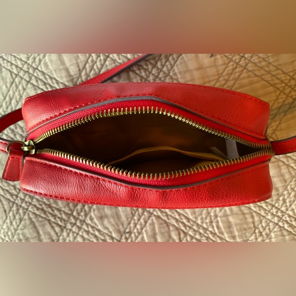 GAP crossbody zipper close bag - Picture 5 of 8
